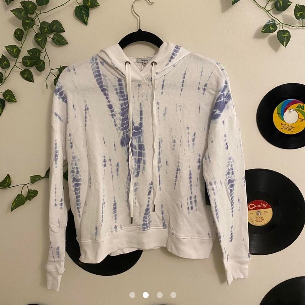 RARE find!! NWT
Rails: Murray trendy tie dye lounge sweater
